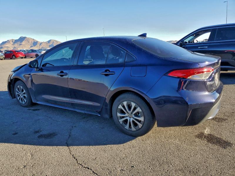 Фото 2 - TOYOTA COROLLA