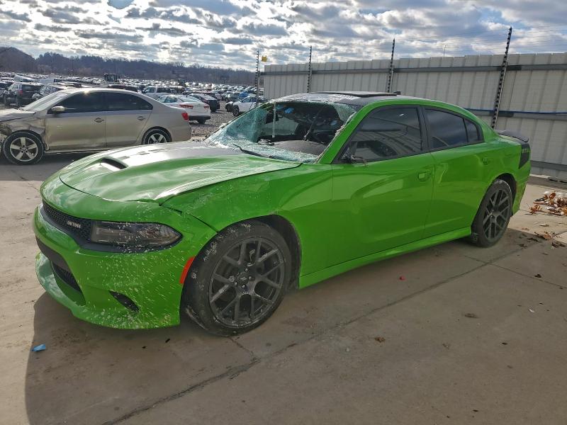 Фото 1 - DODGE CHARGER