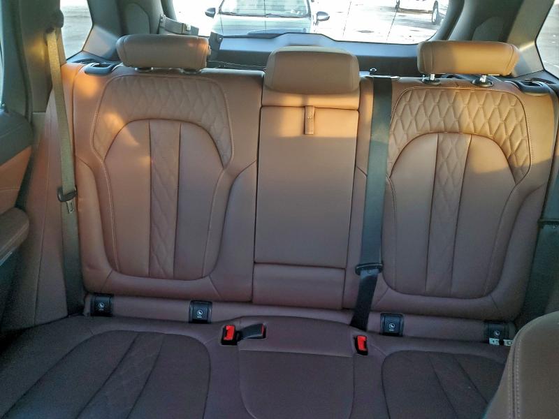 Фото 10 - BMW X5