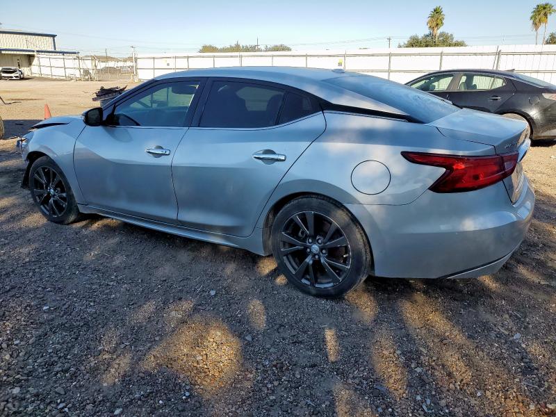 Фото 2 - NISSAN MAXIMA
