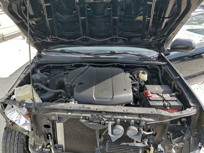 Фото 11 - TOYOTA TACOMA