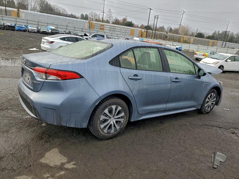 Фото 3 - TOYOTA COROLLA