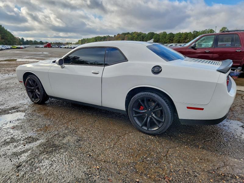 Фото 2 - DODGE CHALLENGER