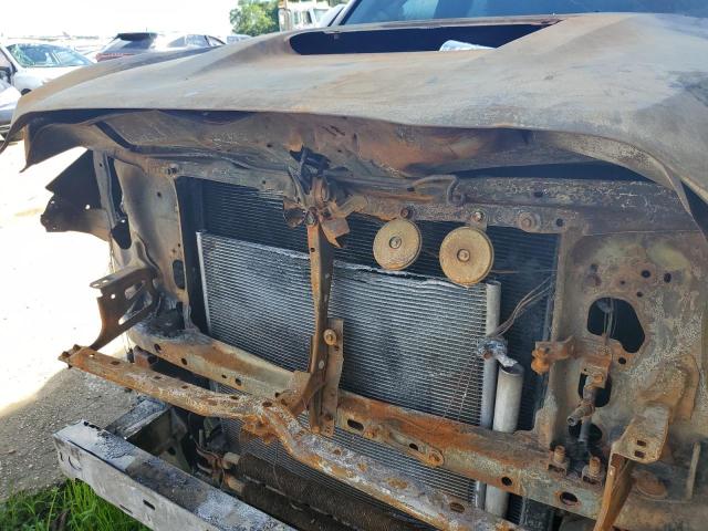 Фото 11 - TOYOTA TACOMA