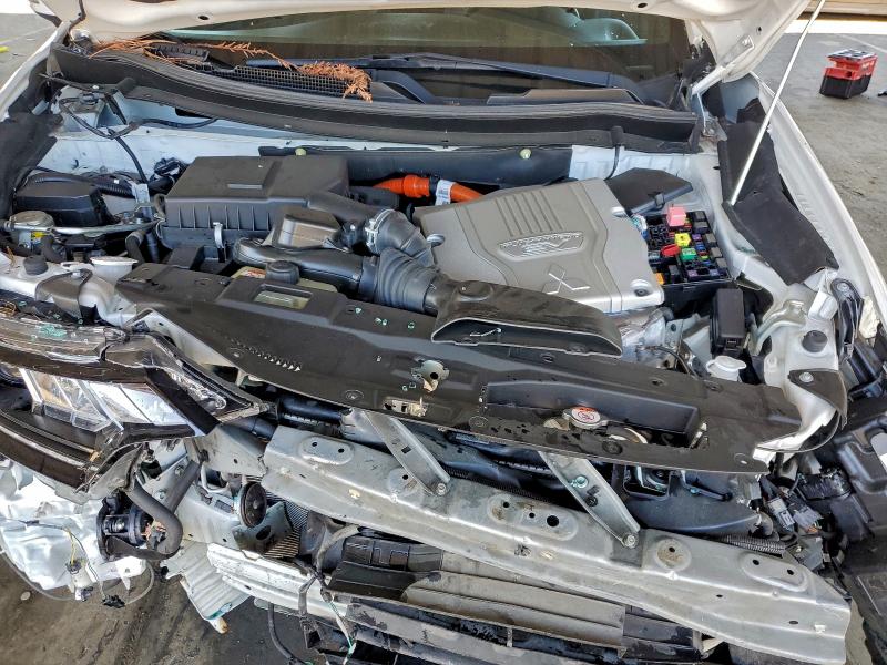 Фото 11 - MITSUBISHI OUTLANDER