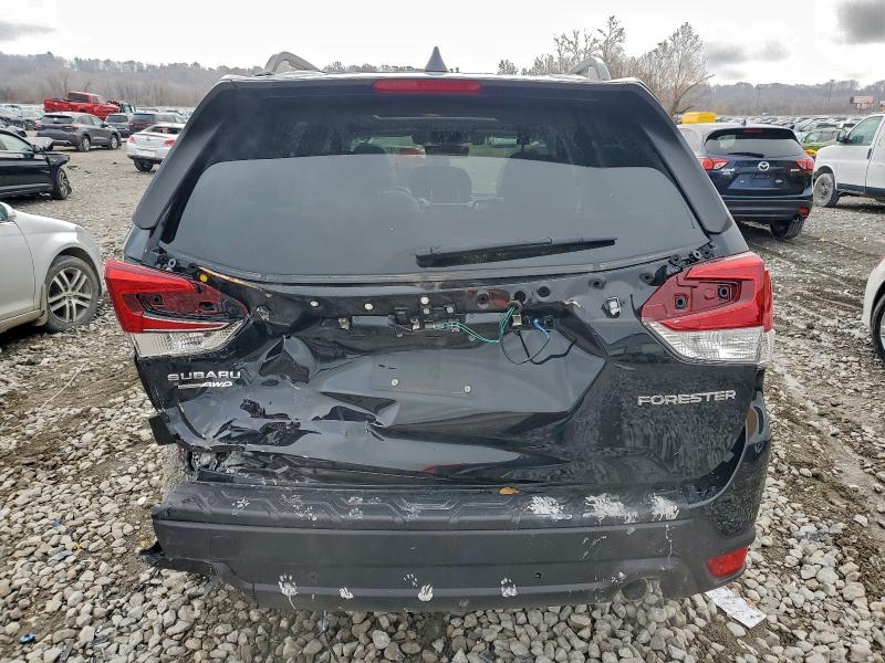 Фото 6 - SUBARU FORESTER