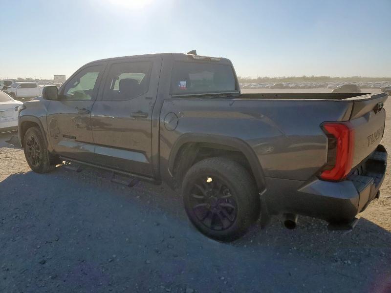 Фото 2 - TOYOTA TUNDRA