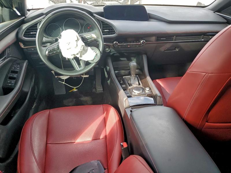 Фото 8 - MAZDA 3