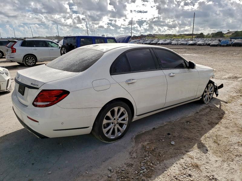 Фото 3 - MERCEDES-BENZ E-CLASS