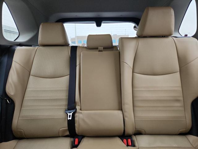 Фото 10 - TOYOTA RAV4