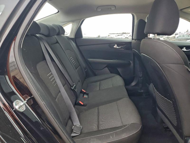 Фото 10 - KIA FORTE