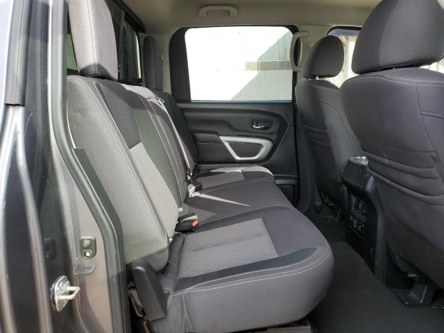 Фото 10 - NISSAN TITAN