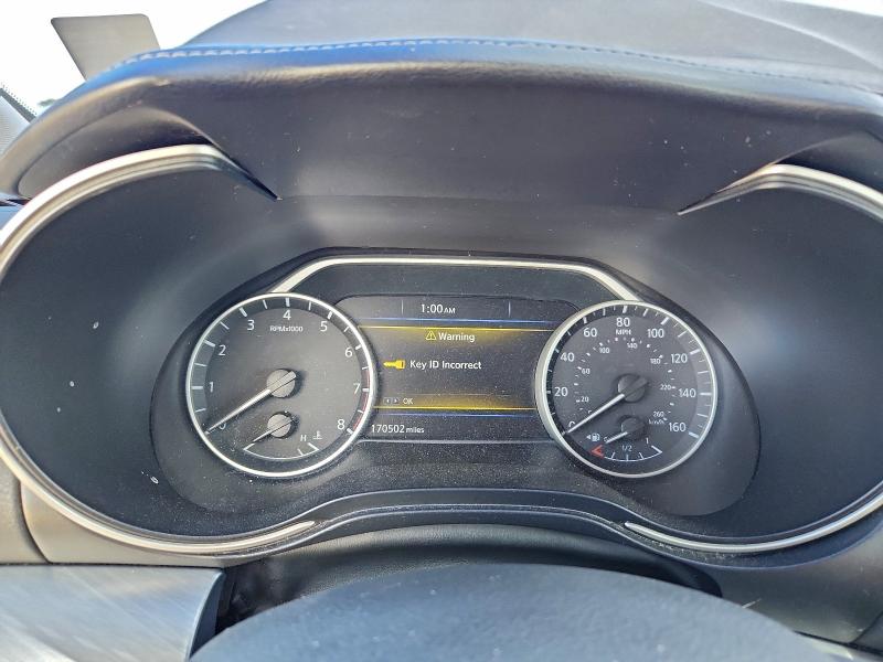 Фото 9 - NISSAN MAXIMA