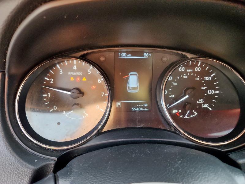 Фото 9 - NISSAN ROGUE