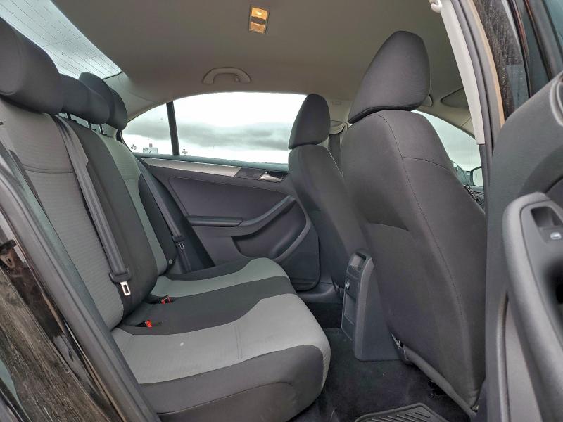 Фото 10 - VOLKSWAGEN JETTA