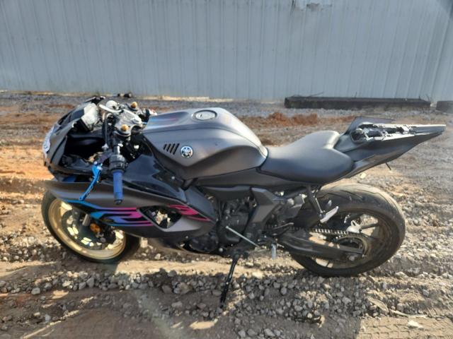 YAMAHA YZFR7 2024