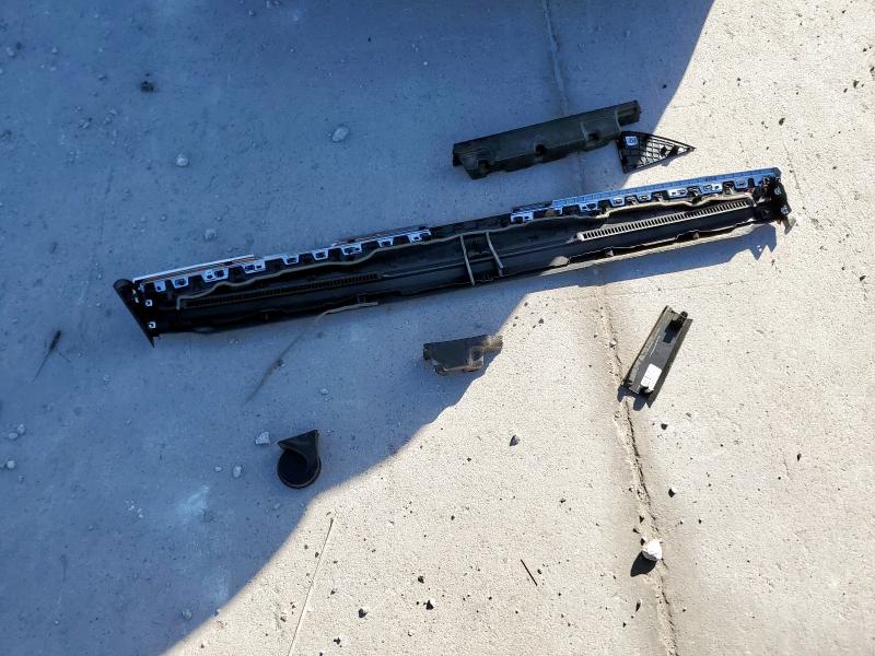 Фото 12 - TESLA MODEL 3