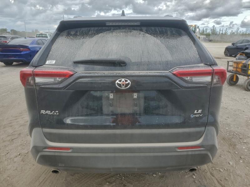 Фото 6 - TOYOTA RAV4