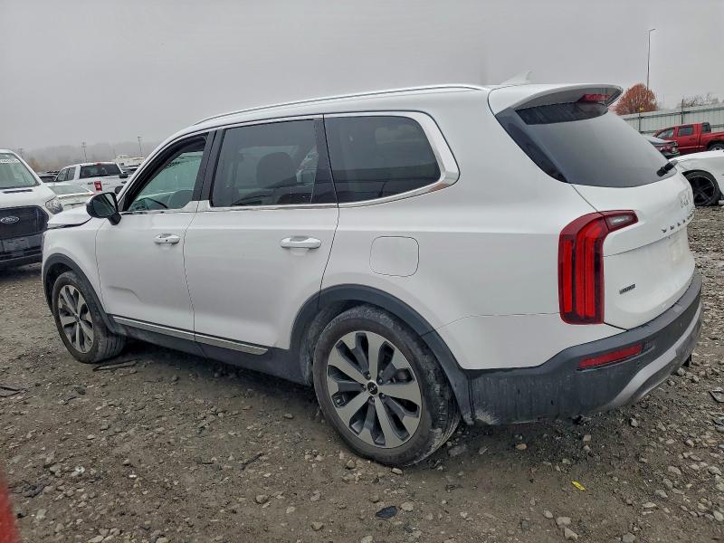 Фото 2 - KIA TELLURIDE