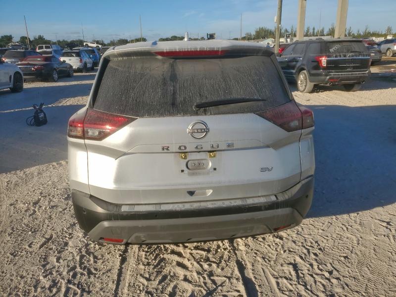 Фото 6 - NISSAN ROGUE