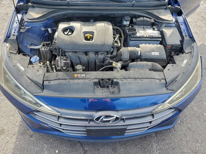 Фото 11 - HYUNDAI ELANTRA