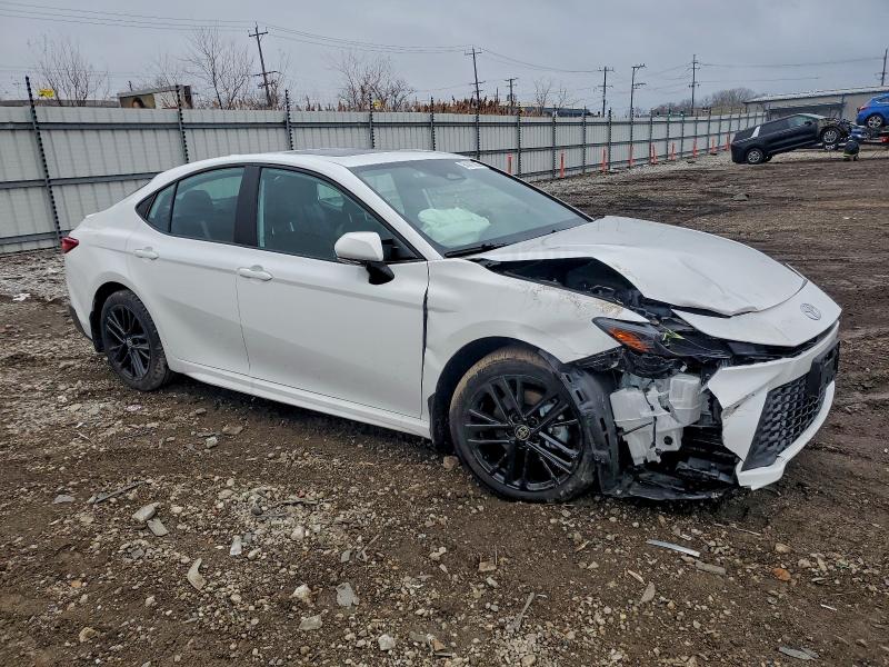 Фото 4 - TOYOTA CAMRY