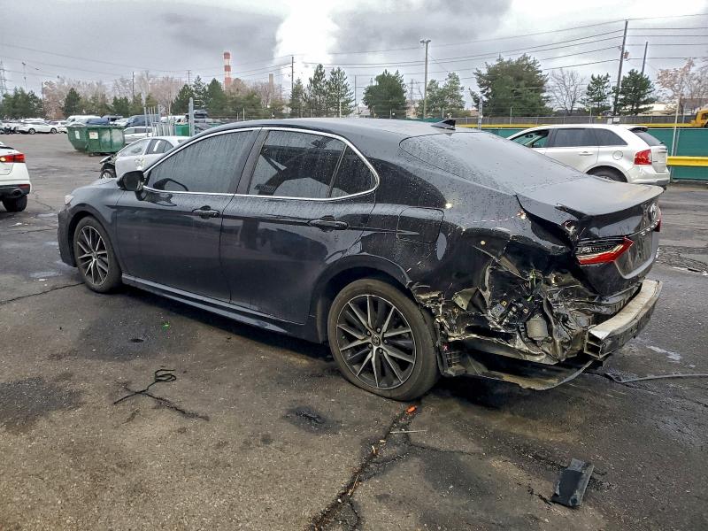 Фото 2 - TOYOTA CAMRY
