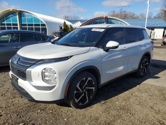 Фото 1 - MITSUBISHI OUTLANDER