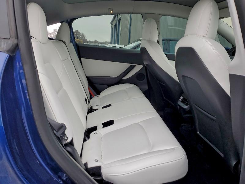 Фото 10 - TESLA MODEL Y