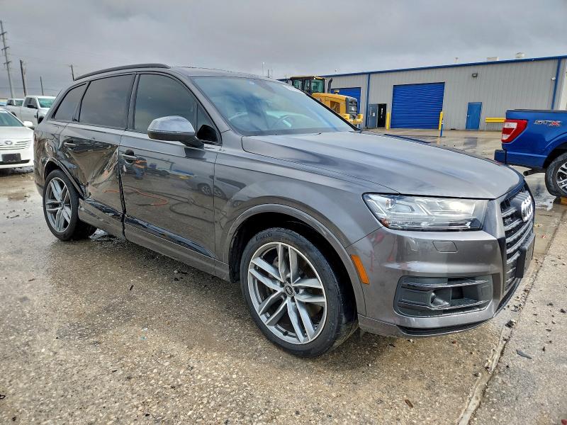 Фото 4 - AUDI Q7