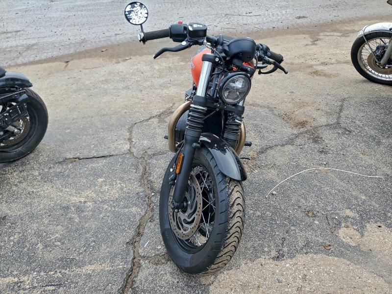 TRIUMPH BONNEVILLE 2025