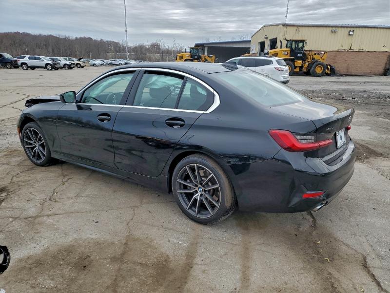 Фото 2 - BMW 3 SERIES