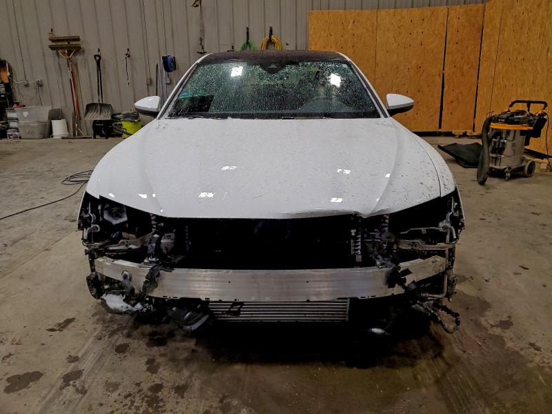 Фото 5 - AUDI A6