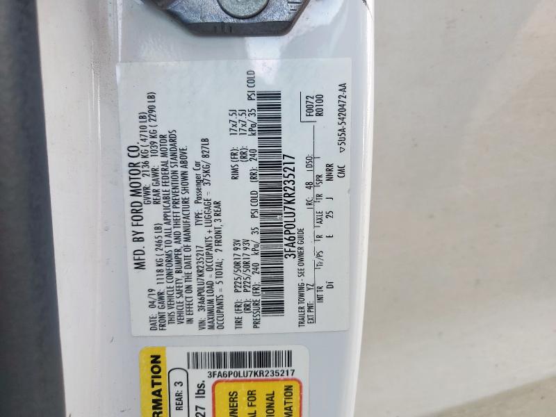 Фото 13 - FORD FUSION