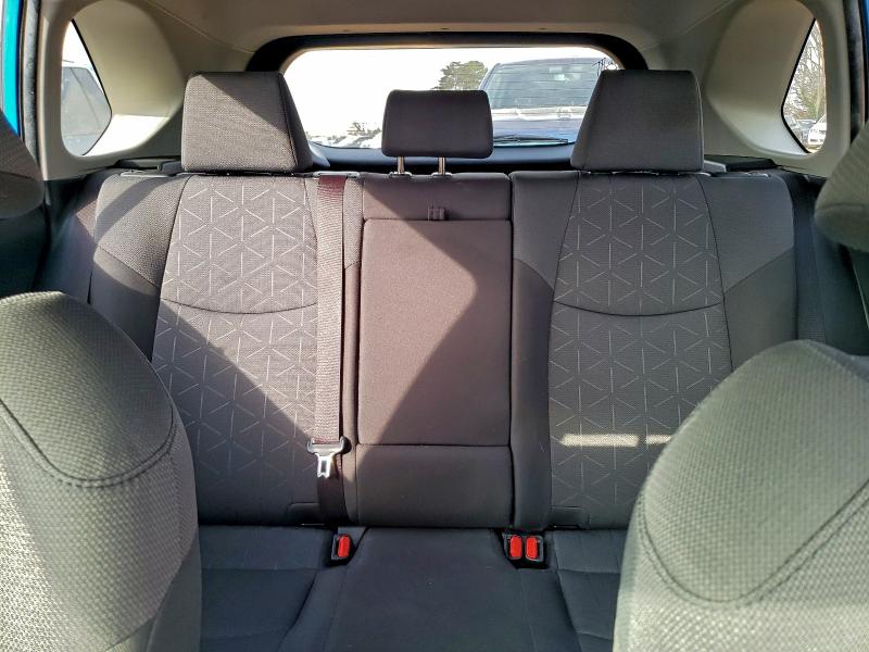 Фото 10 - TOYOTA RAV4