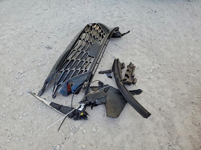 Фото 12 - HYUNDAI ELANTRA