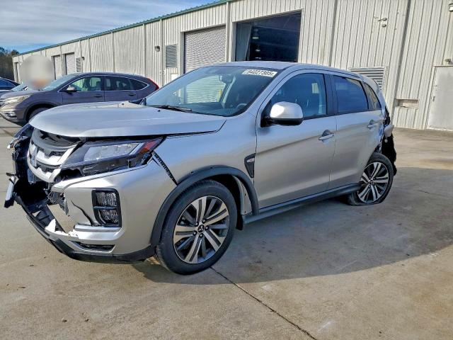 Фото 1 - MITSUBISHI OUTLANDER