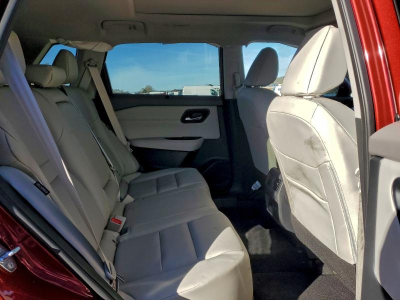 Фото 11 - NISSAN ROGUE