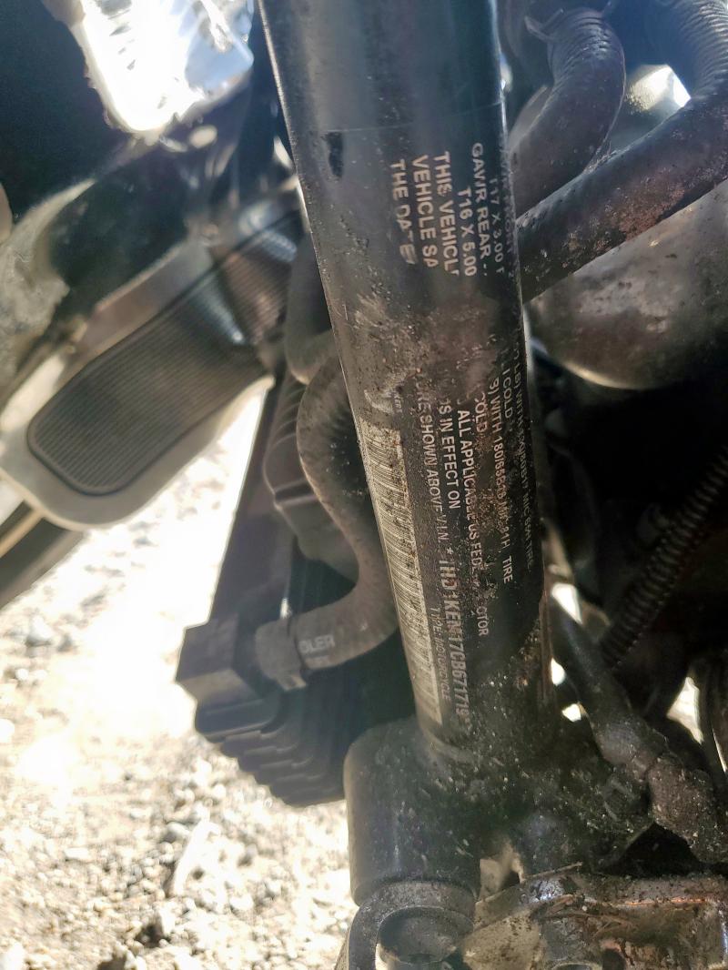 HARLEY-DAVIDSON FL 2012