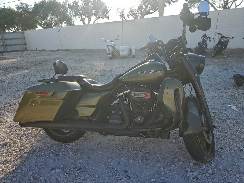 HARLEY-DAVIDSON FL 2018