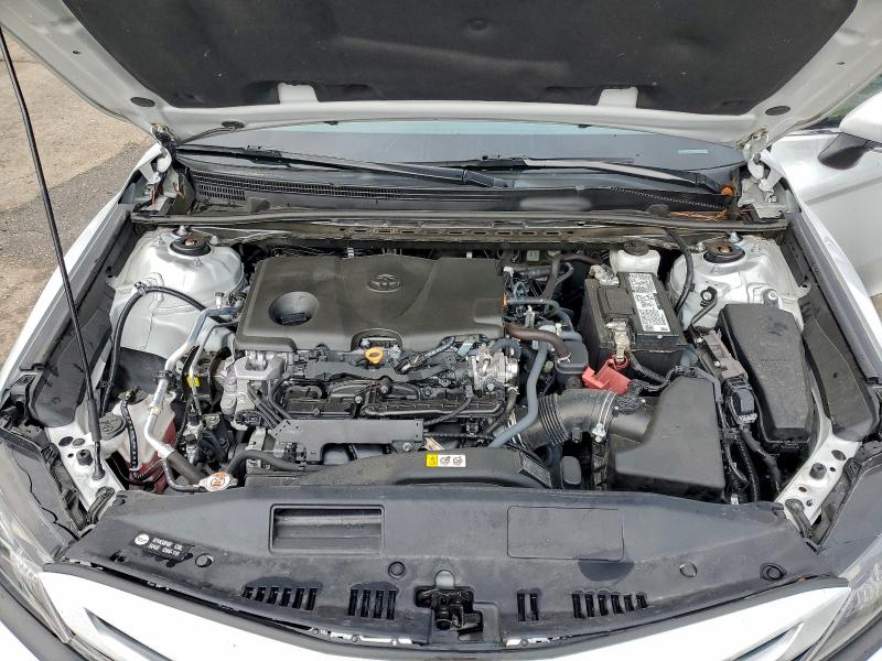 Фото 11 - TOYOTA CAMRY