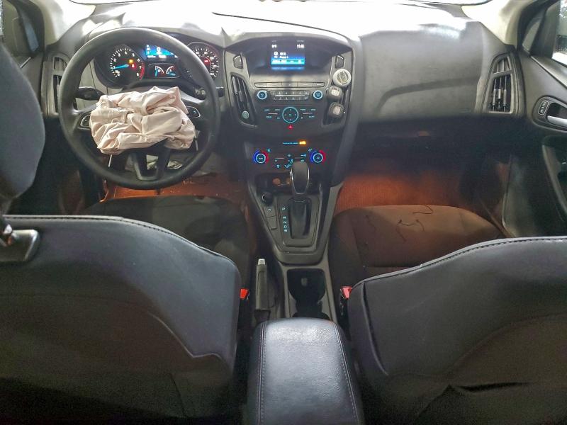 Фото 8 - FORD FOCUS