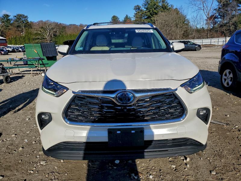 Фото 5 - TOYOTA HIGHLANDER