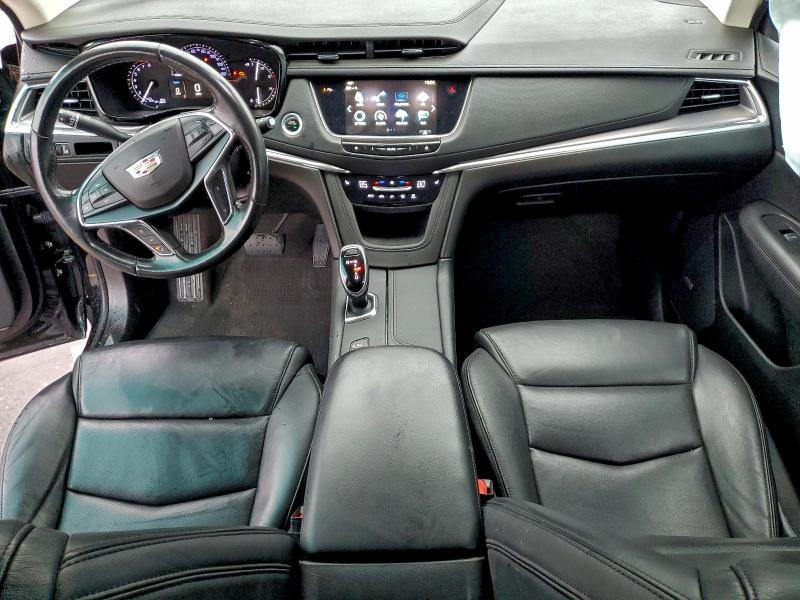 Фото 8 - CADILLAC XT5