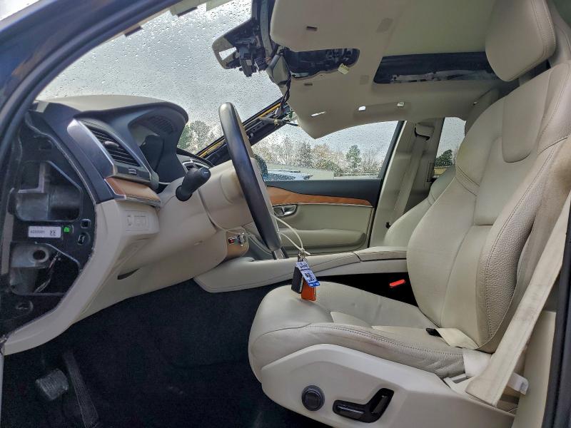 VOLVO XC90 T8 RE 2021 VIN YV4BR0CK1M1741878