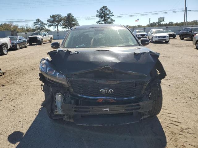 Фото 5 - KIA SORENTO