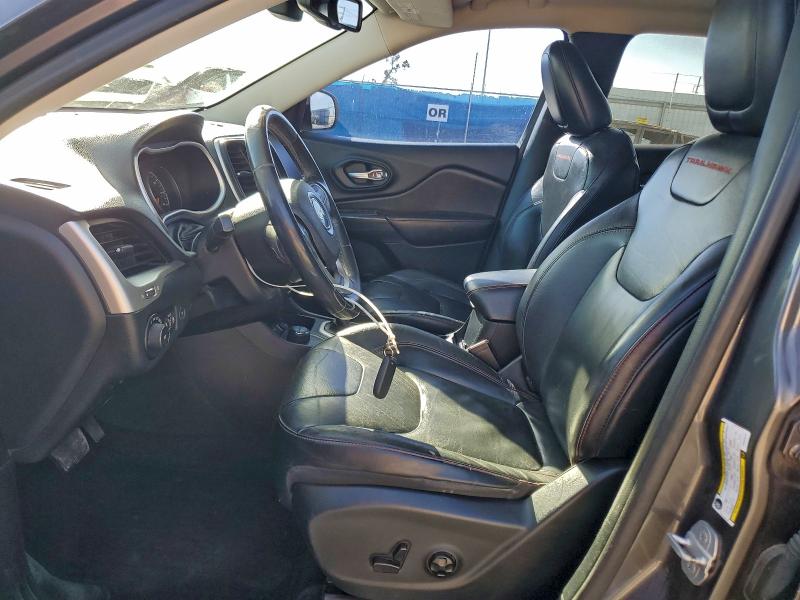 Фото 7 - JEEP CHEROKEE