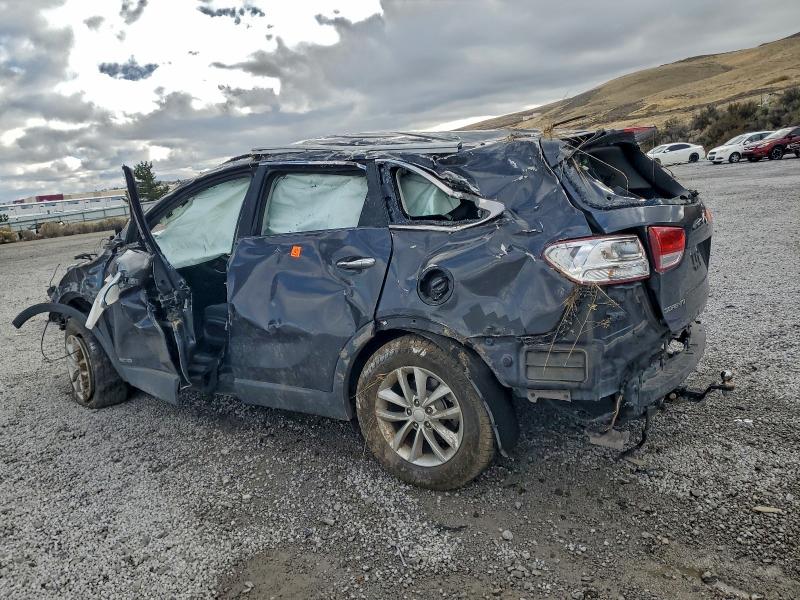 Фото 2 - KIA SORENTO