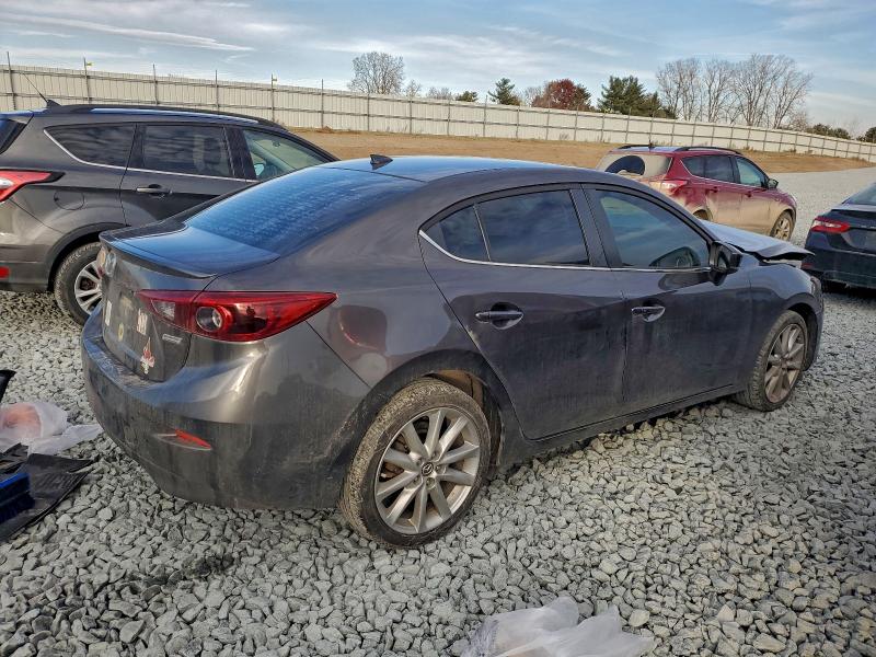 Фото 3 - MAZDA 3