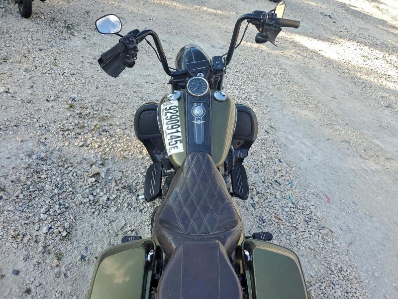 HARLEY-DAVIDSON FL 2018